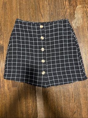 Lydelle Black and White Grid-Print Plaid Button-Front Mini Skirt